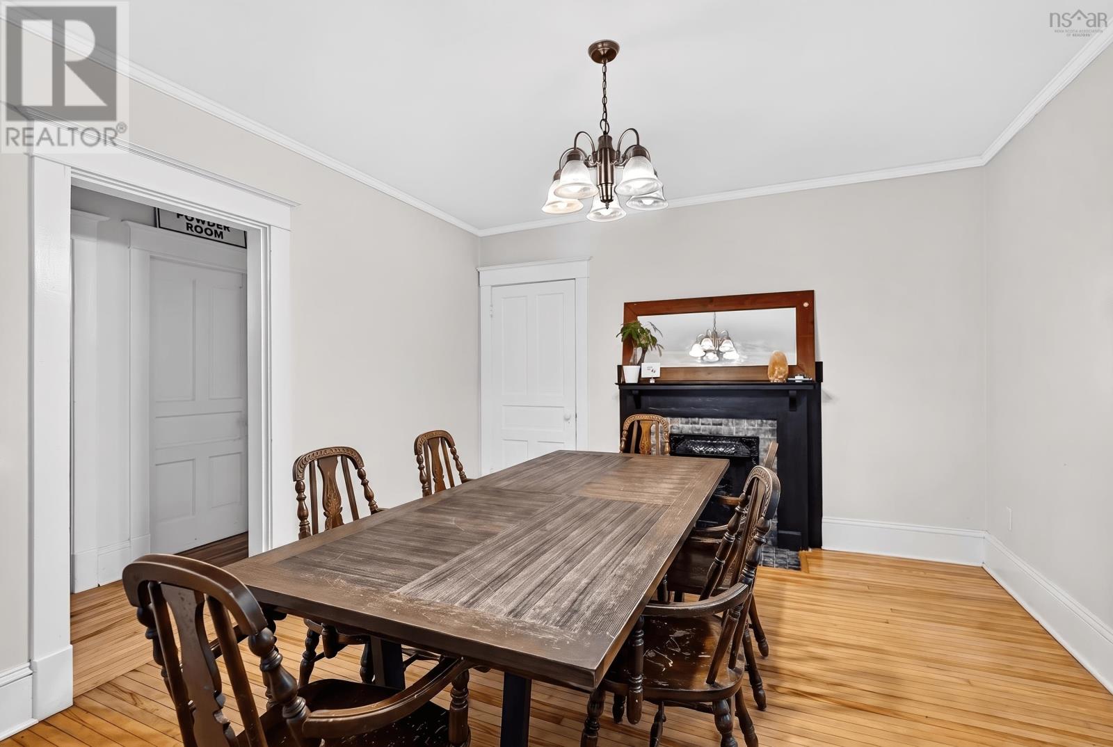 6195/6197 Cedar Street - 27