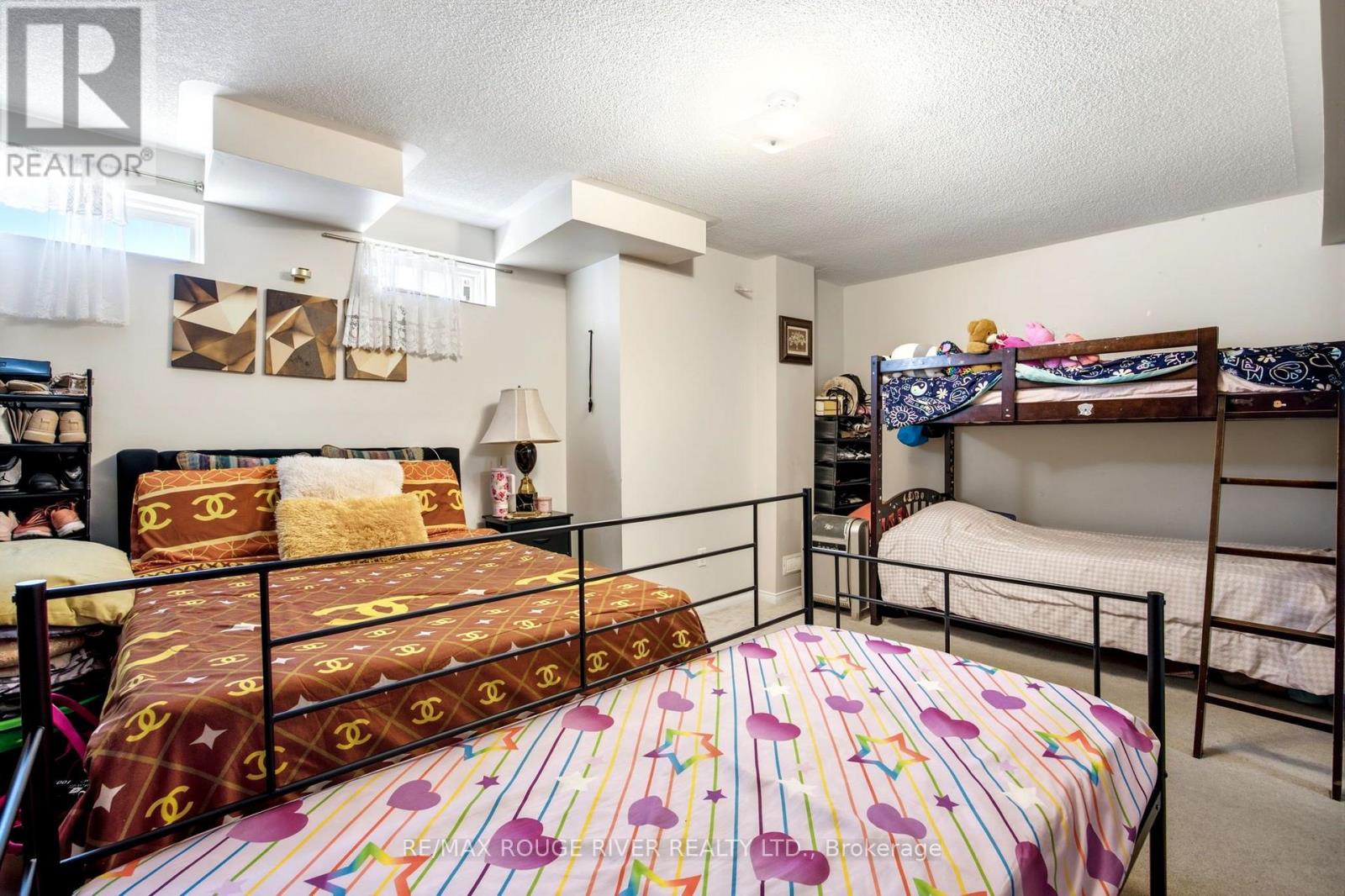 37 MICHAELMAN ROAD - Image 32