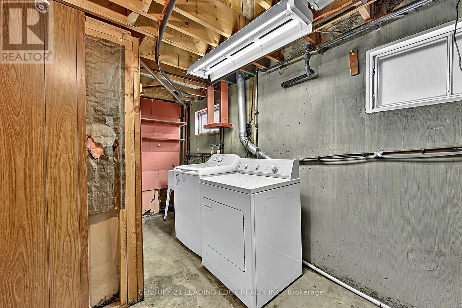 18 ROMULUS DRIVE - Image 32