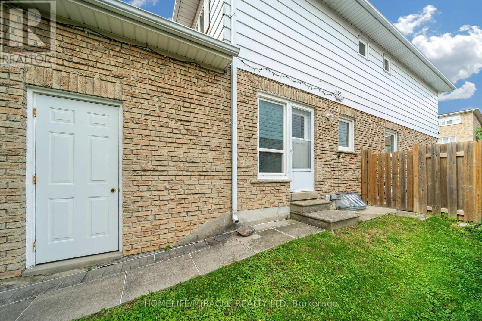 28 ROOKSNEST TRAIL - 10