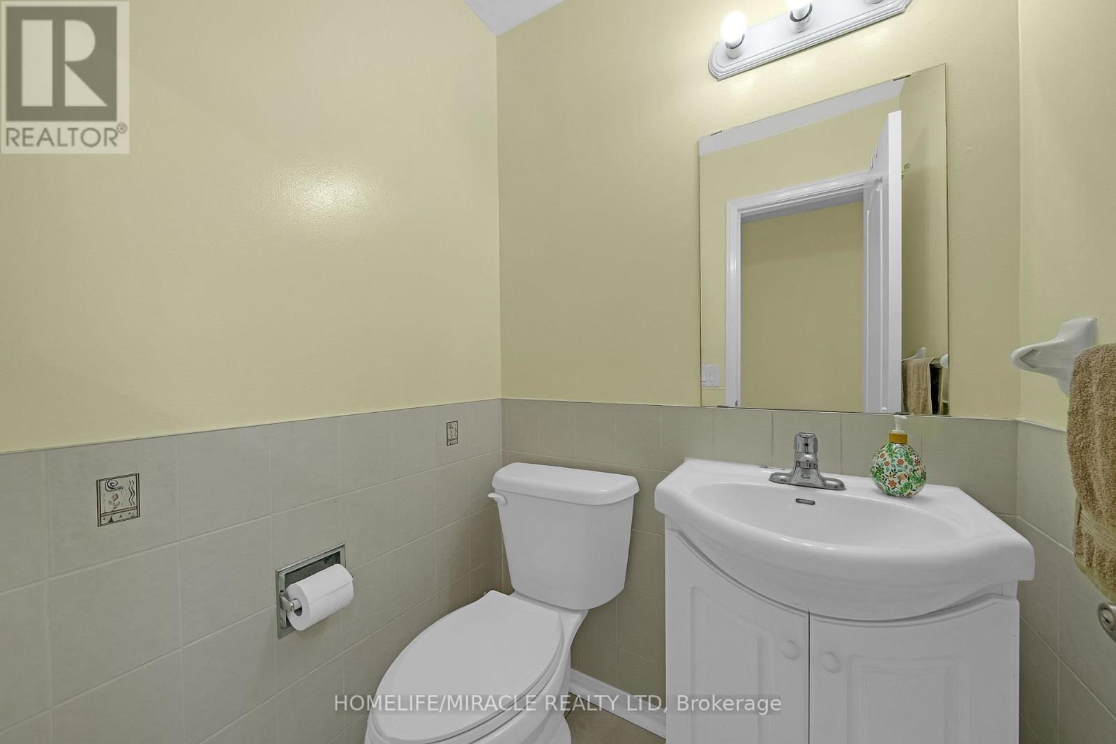 28 ROOKSNEST TRAIL - 12