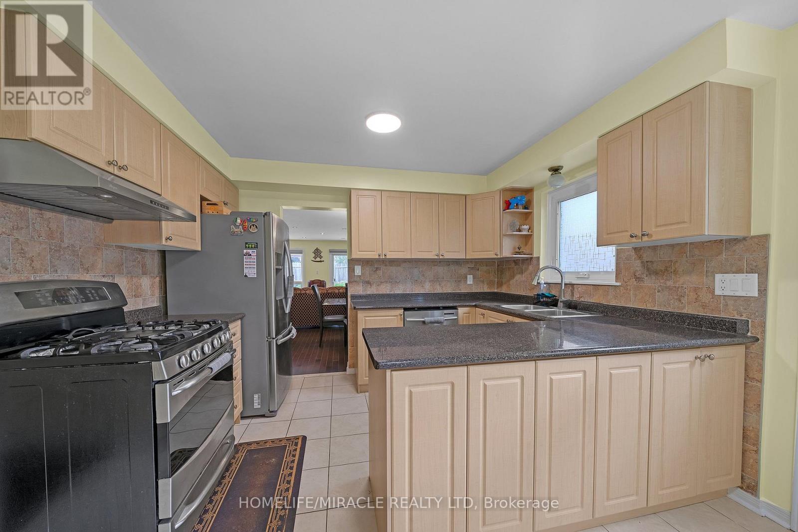 28 ROOKSNEST TRAIL - 15