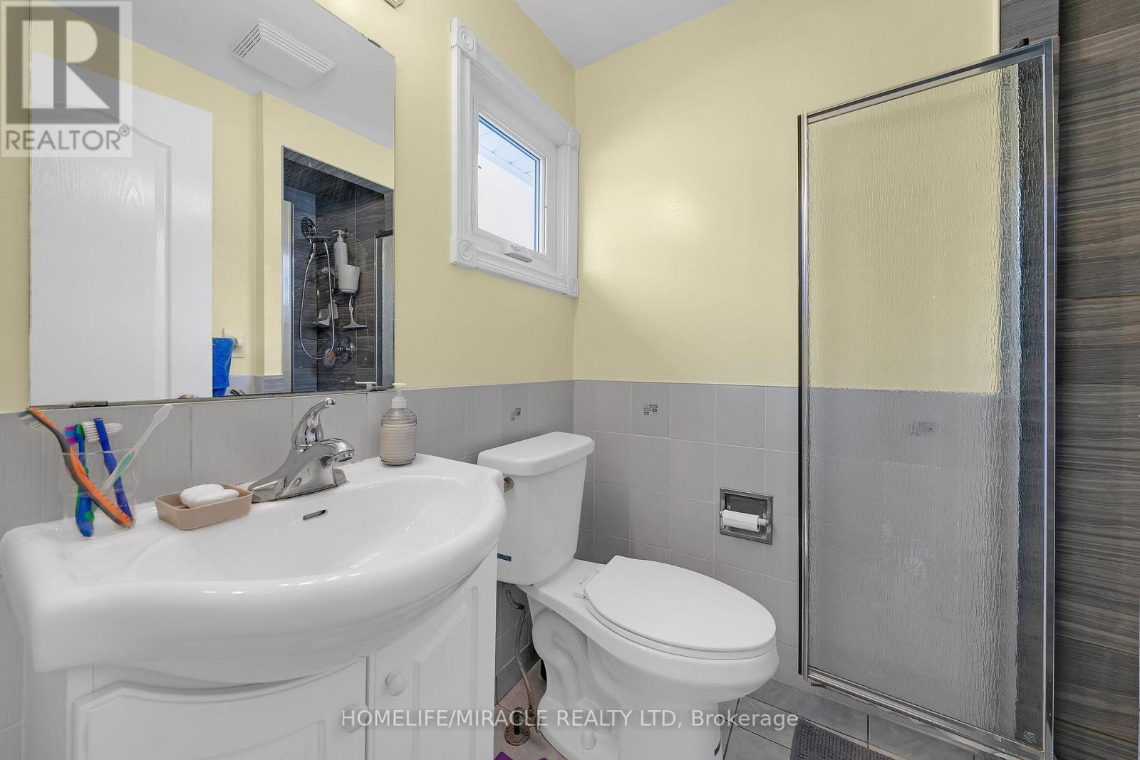 28 ROOKSNEST TRAIL - 38