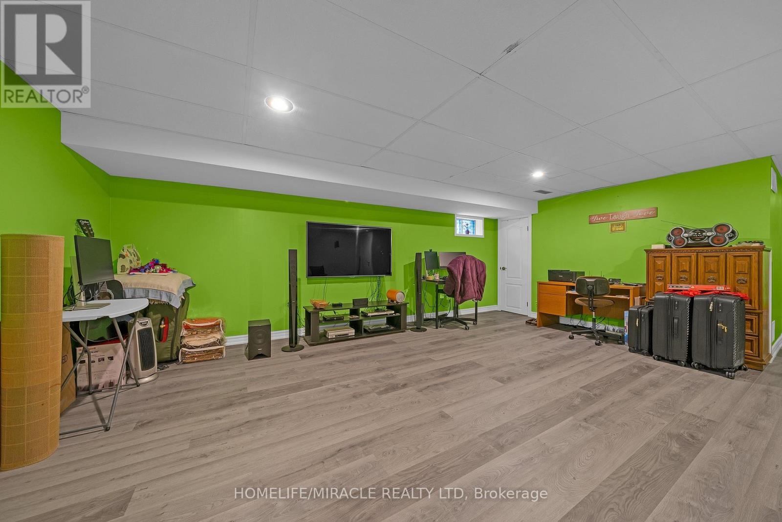 28 ROOKSNEST TRAIL - 44