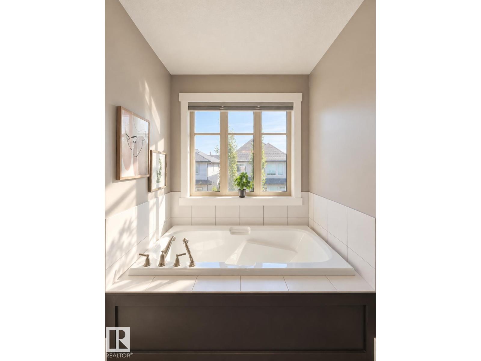 1330 AINSLIE WD SW - 34