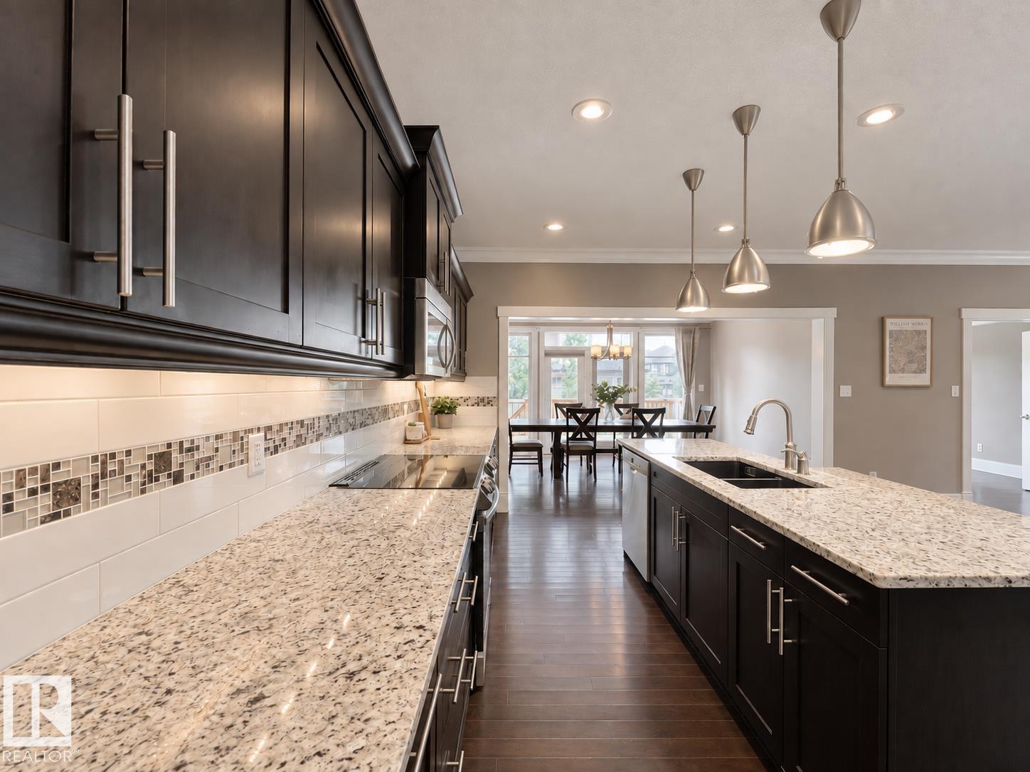 1330 AINSLIE WD SW - 8