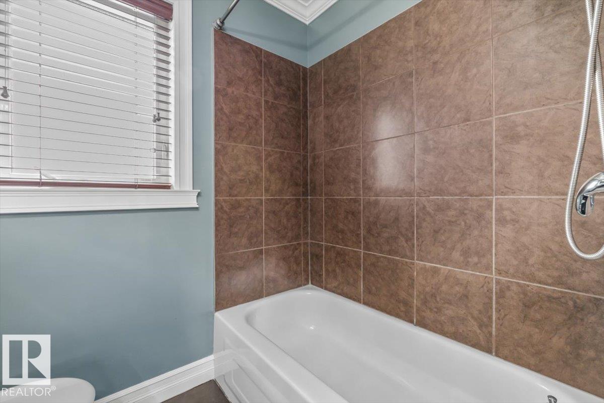 10994 165 ST NW - 17