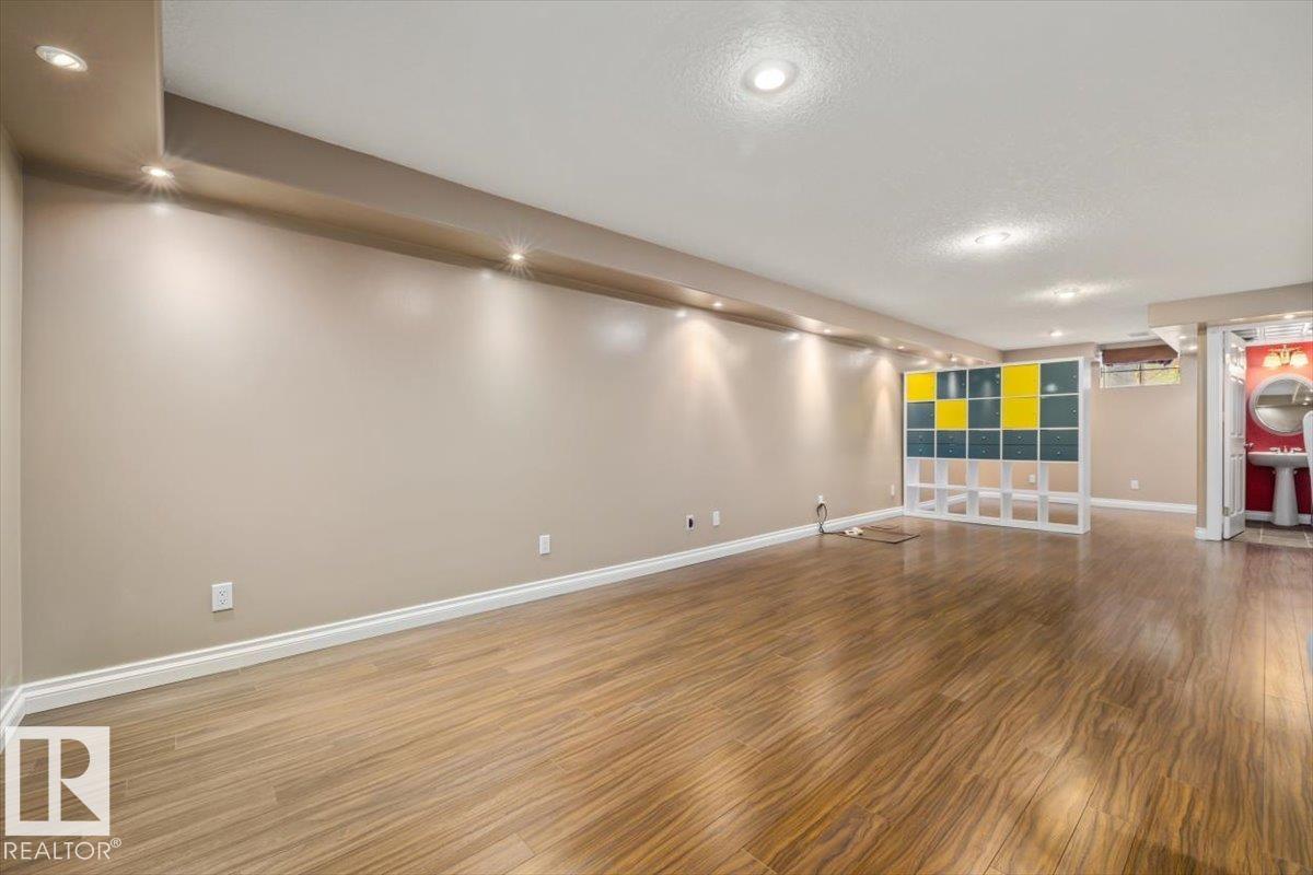 10994 165 ST NW - 24