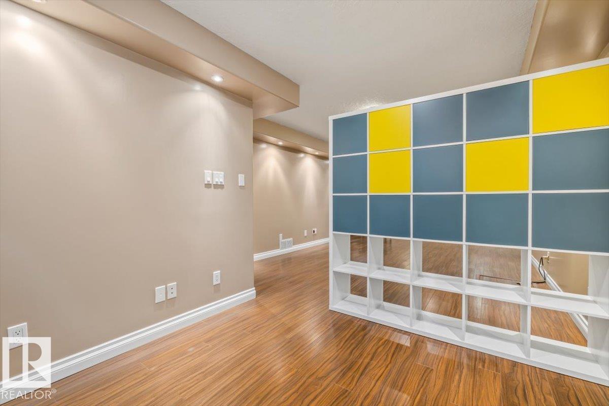 10994 165 ST NW - 27