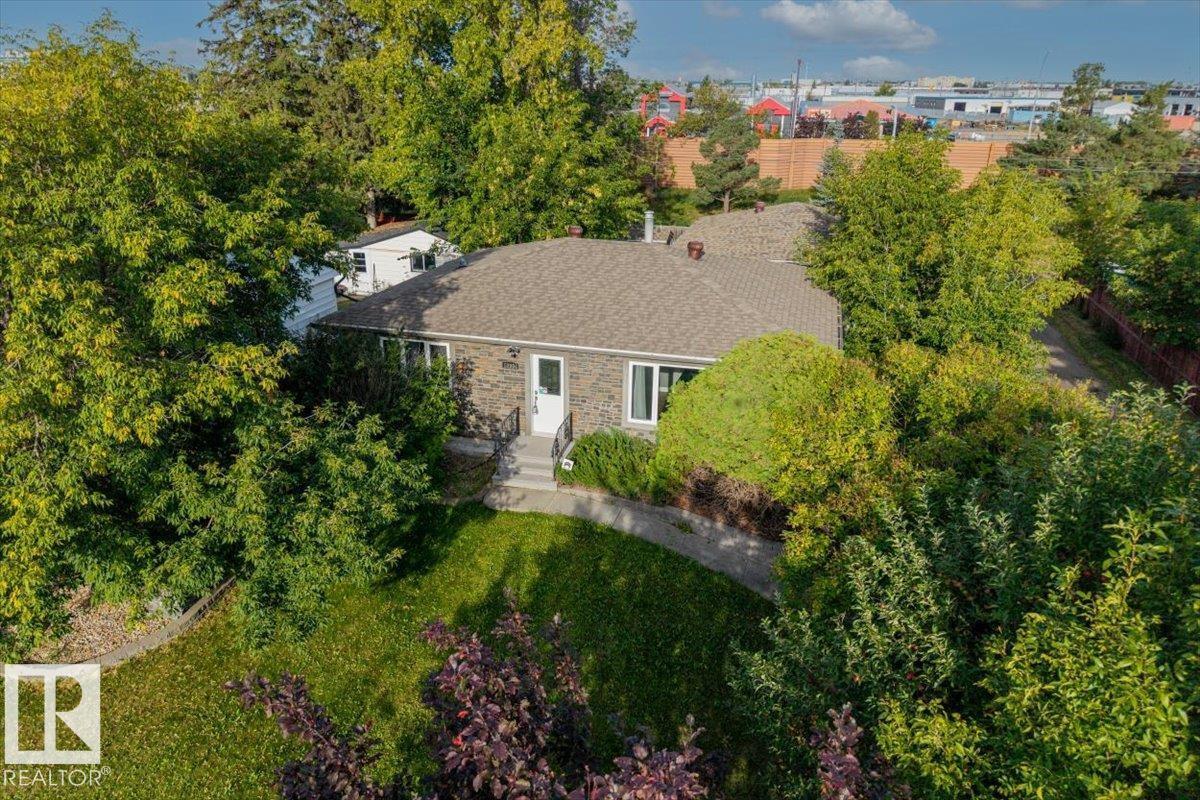 10994 165 ST NW - 44