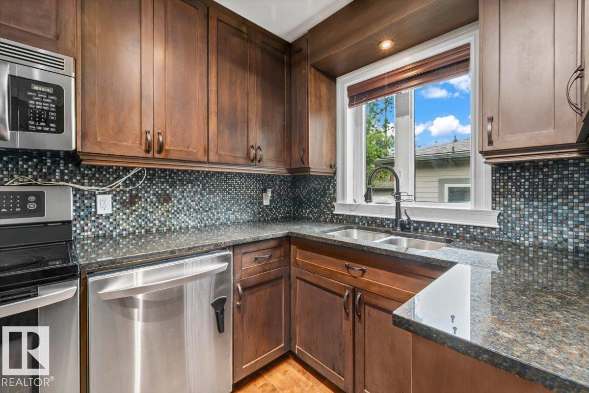 10994 165 ST NW - 8