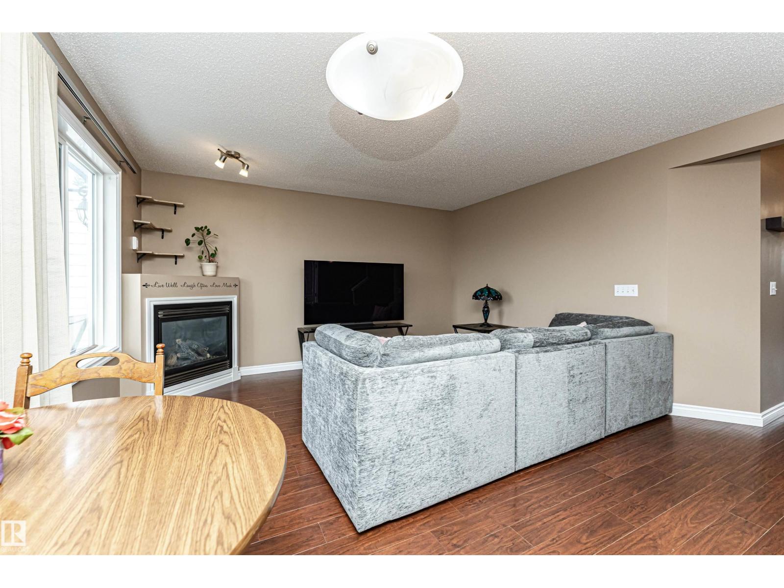 171 BRINTNELL BV NW - 8