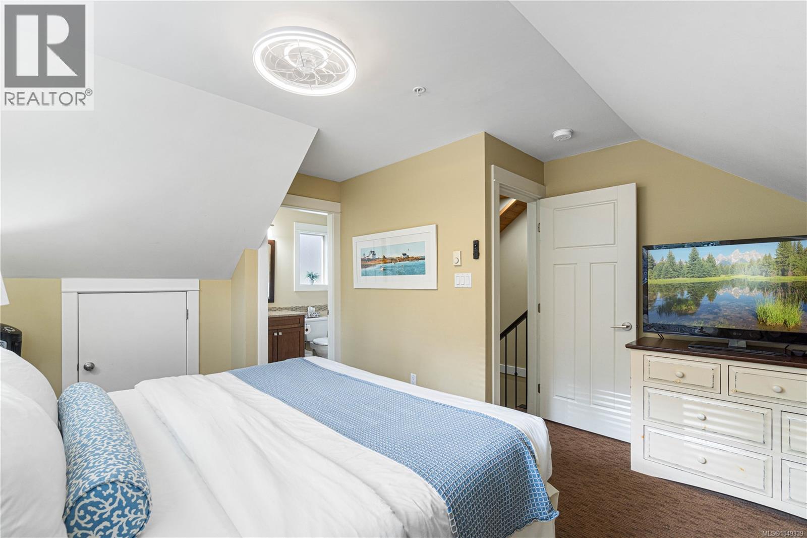 261 1130 Resort Dr, Parksville