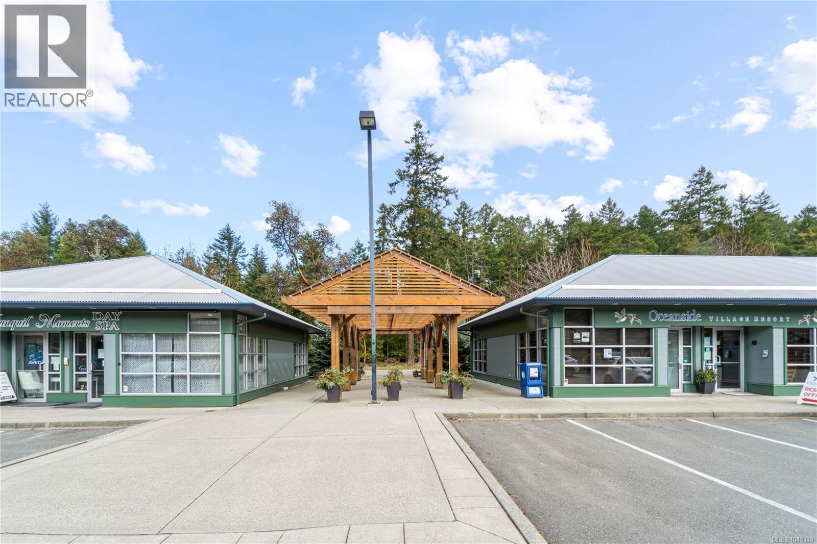 261 1130 Resort Dr, Parksville