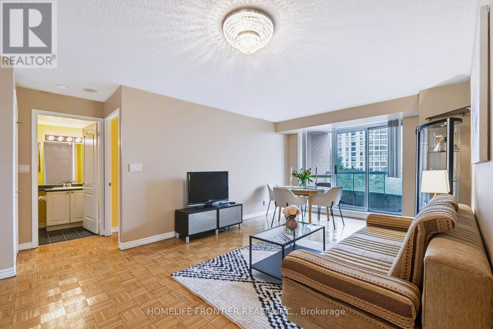 #610 745 NEW WESTMINSTER DRIVE - 11