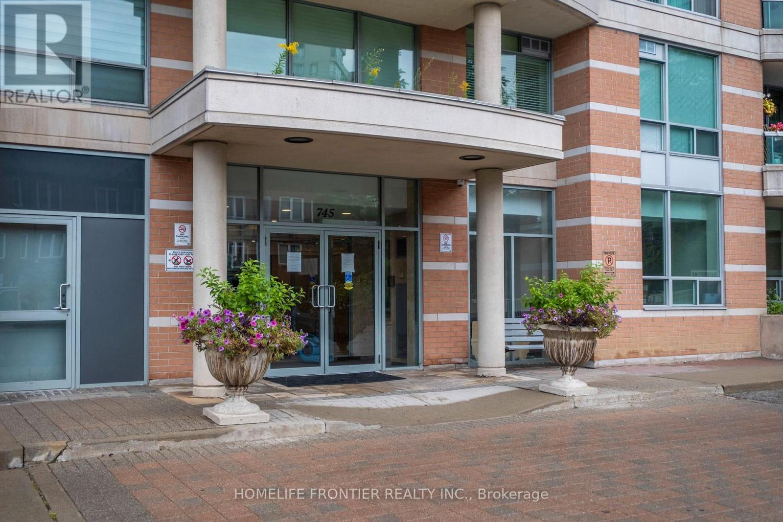 #610 745 NEW WESTMINSTER DRIVE - 2