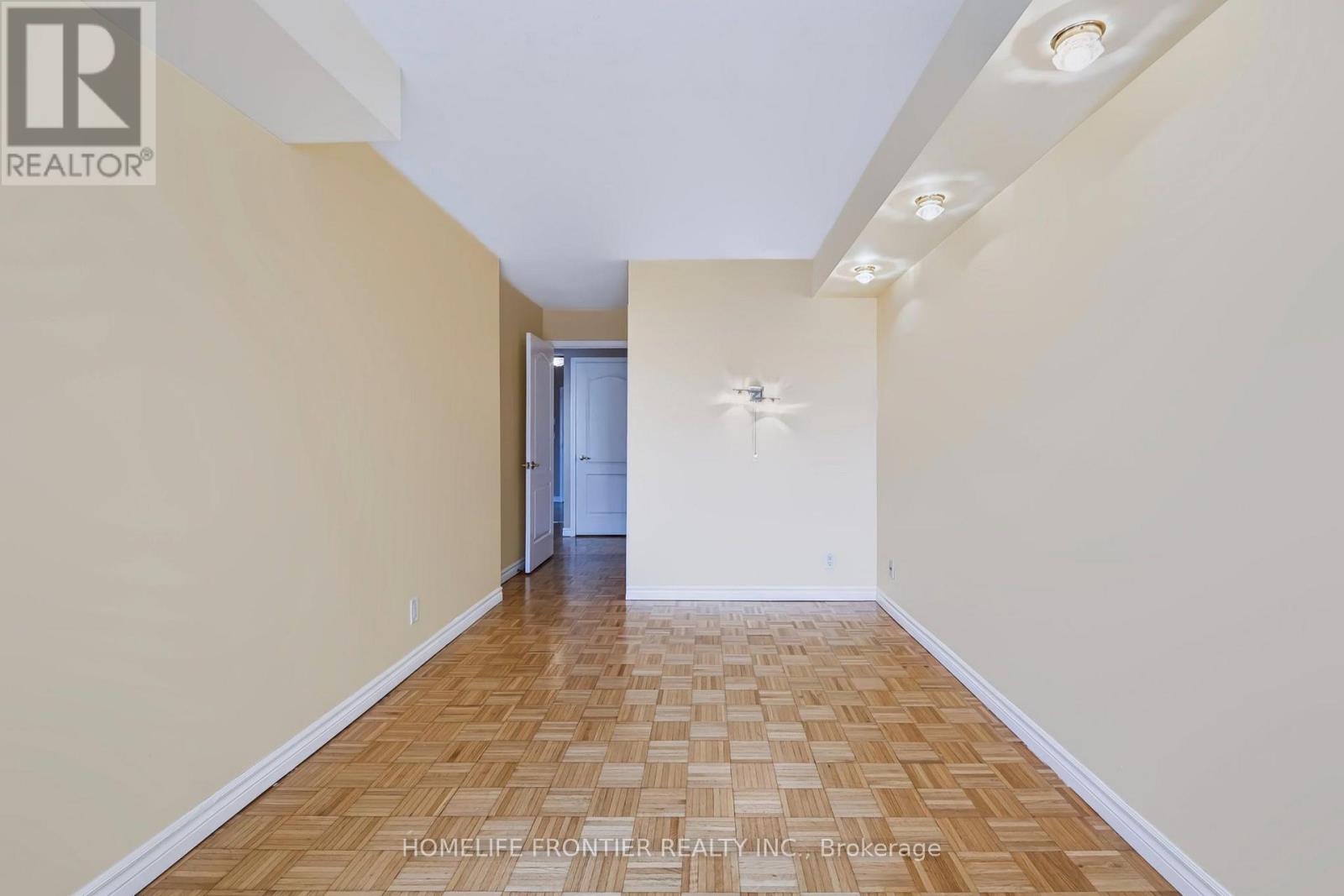 #610 745 NEW WESTMINSTER DRIVE - 23