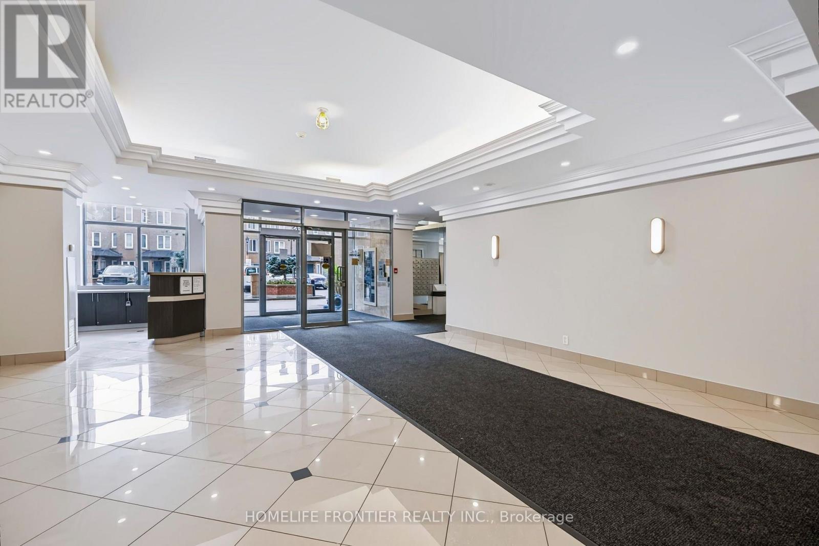 #610 745 NEW WESTMINSTER DRIVE - 32