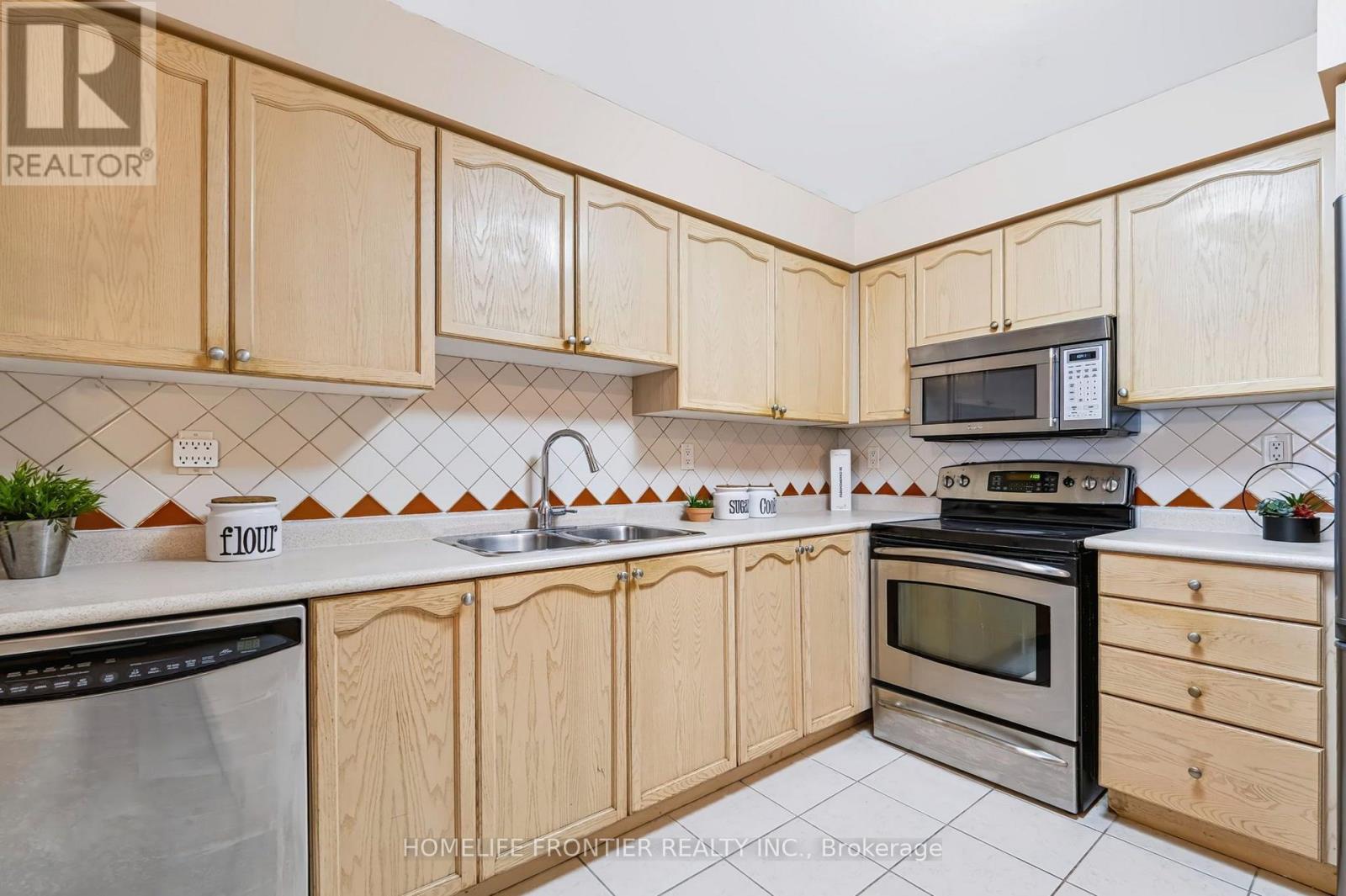 #610 745 NEW WESTMINSTER DRIVE - 6