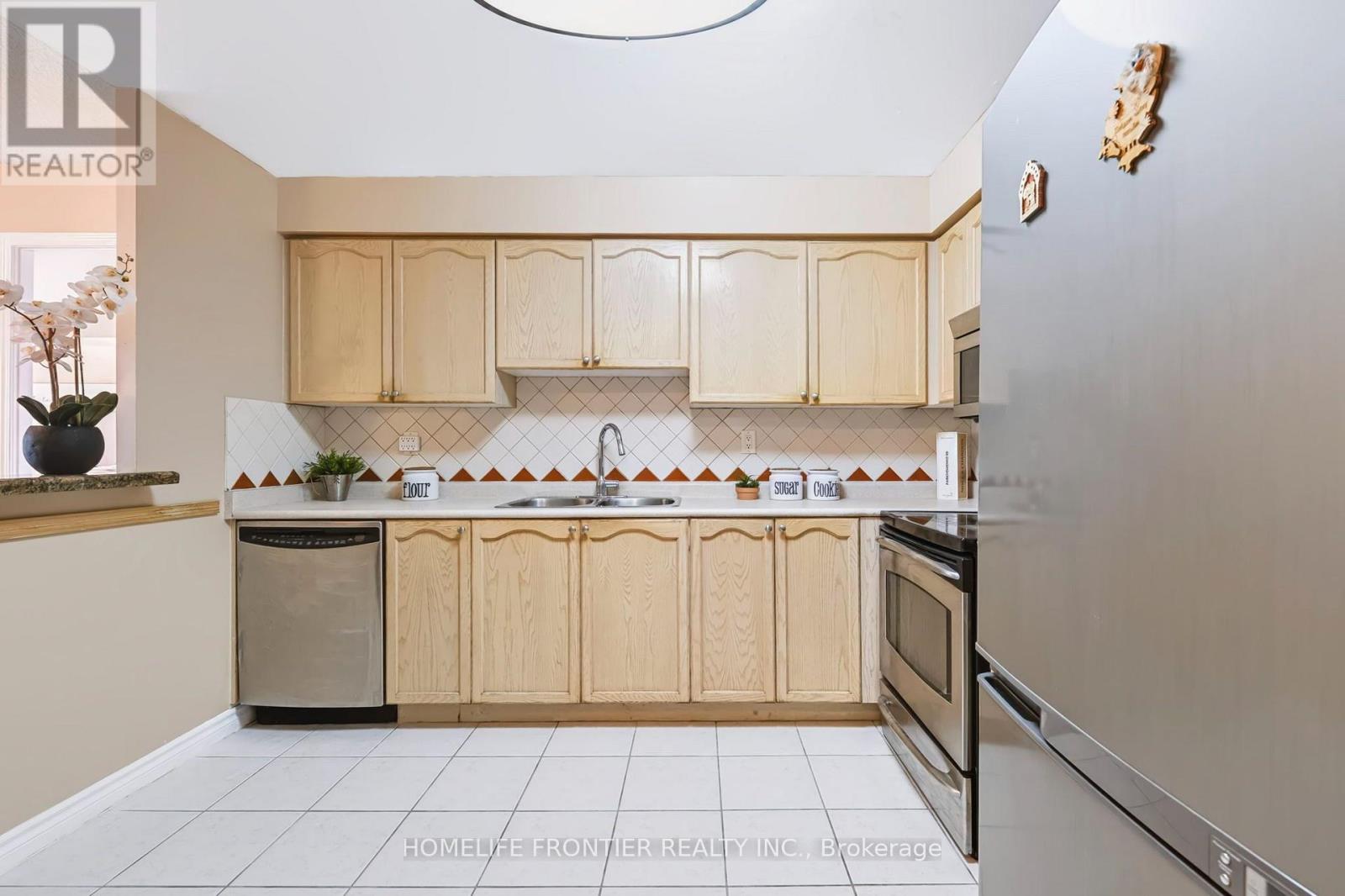#610 745 NEW WESTMINSTER DRIVE - 7