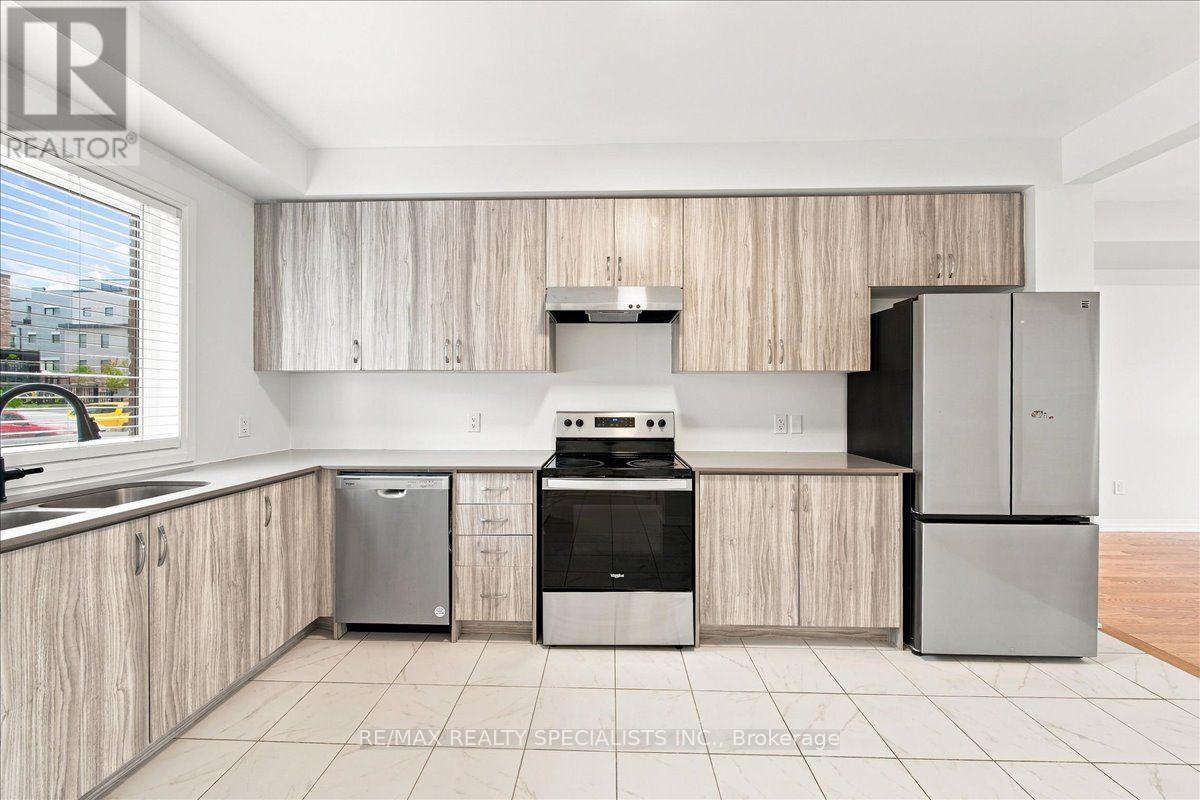 13 - 220 DISSETTE STREET, Bradford West Gwillimbury (Bradford) — photo 6