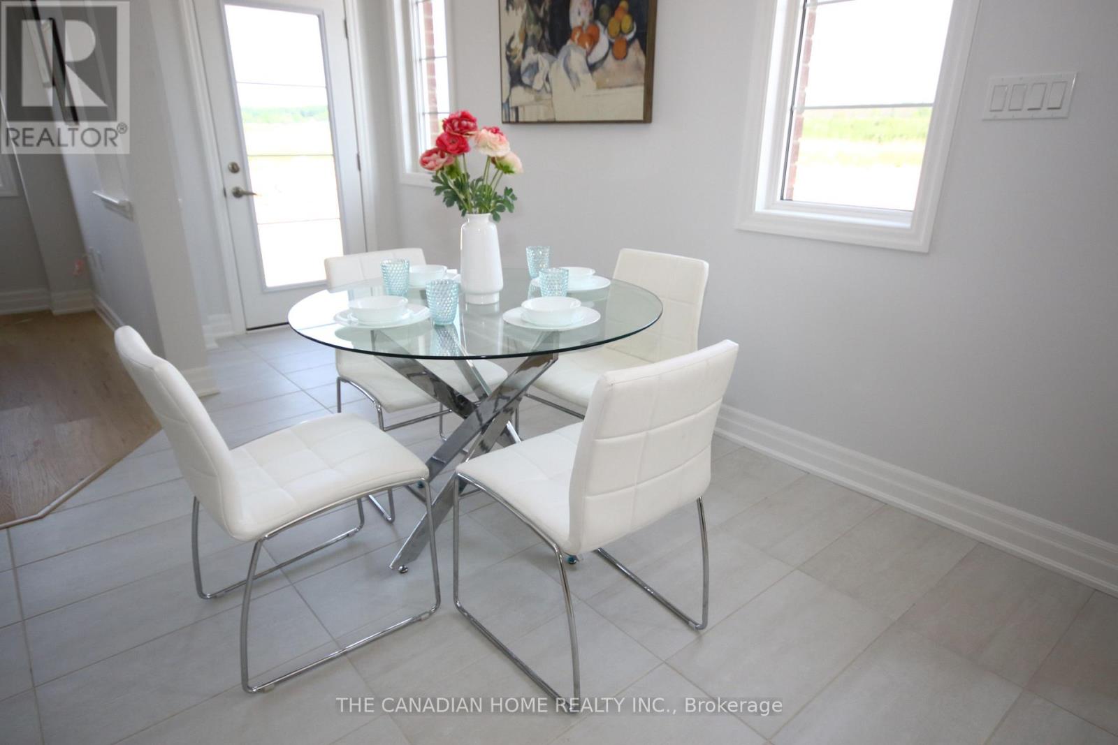 131 UNION BLVD BOULEVARD, Wasaga Beach — photo 4