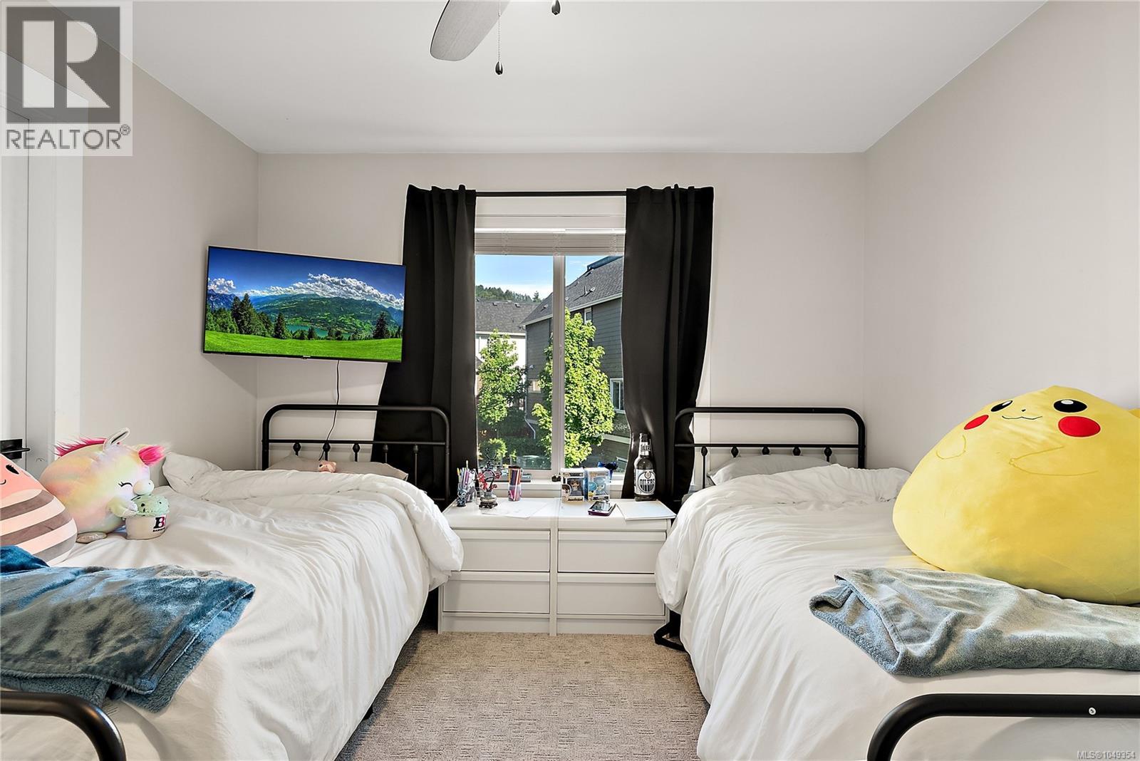 1157 Moonstone Loop - 19