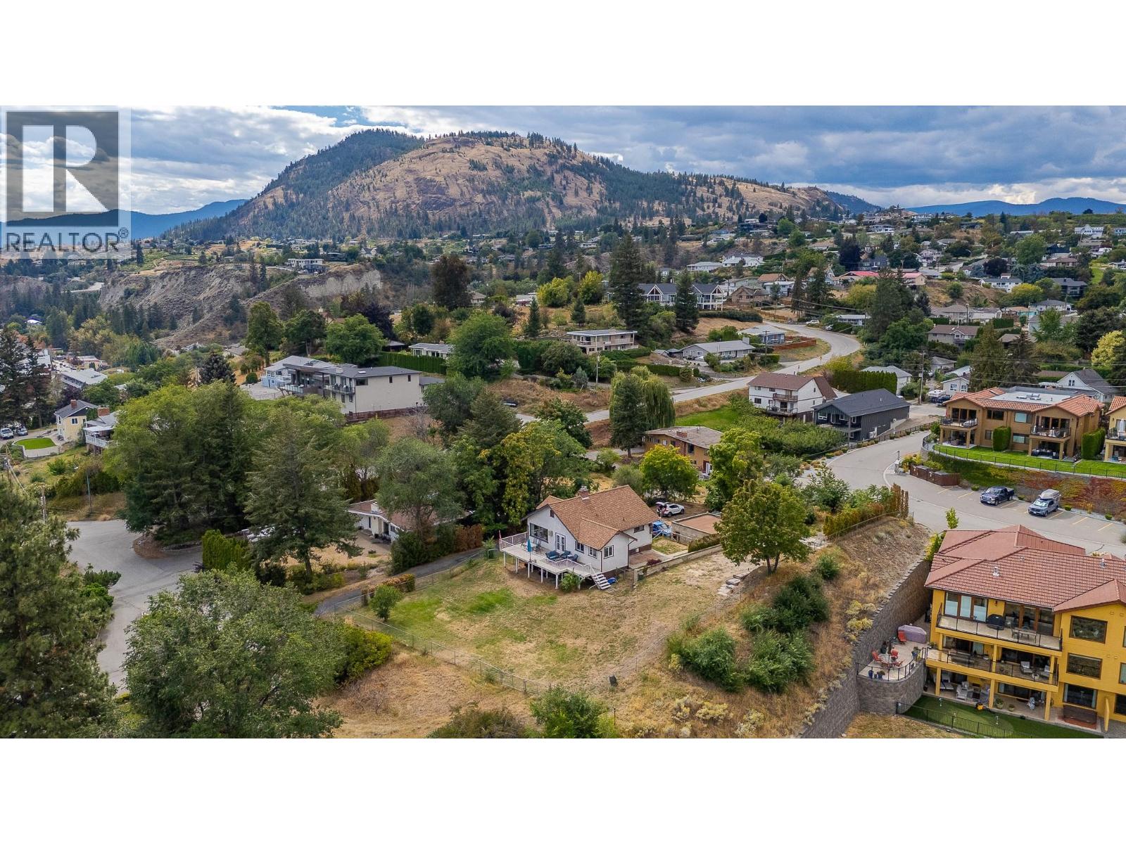 14602 Fisher Close, Summerland