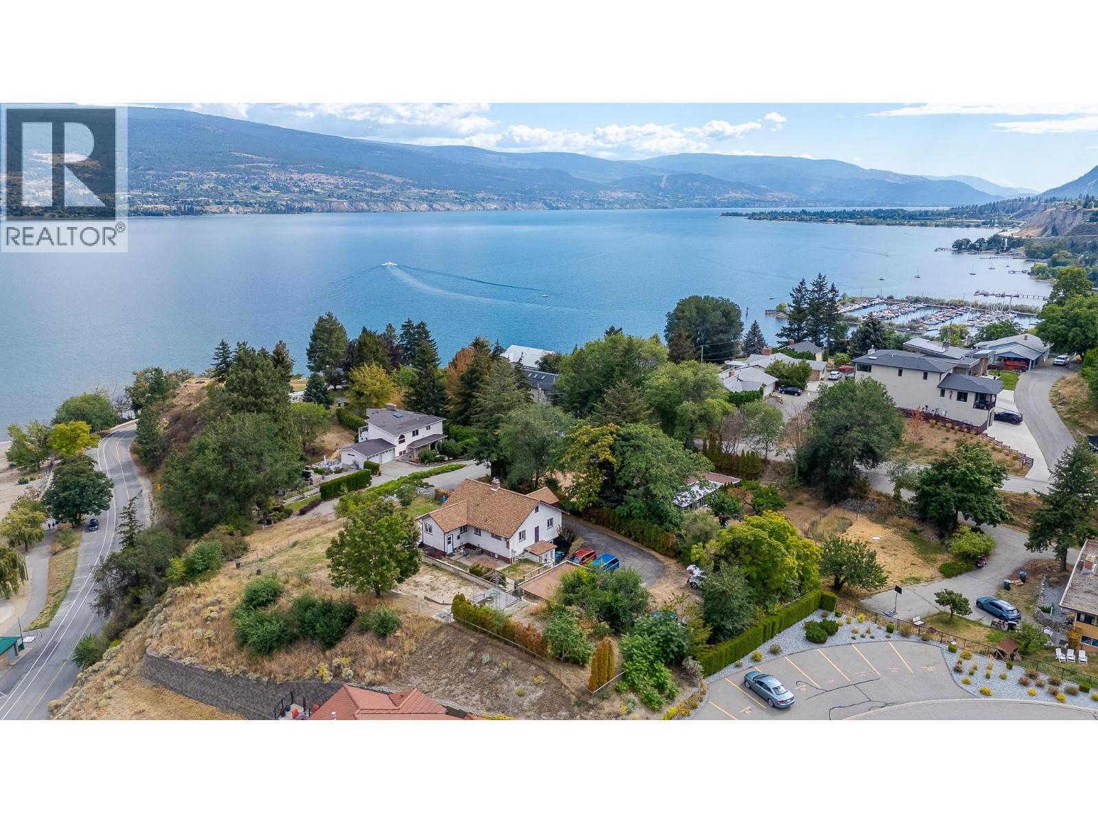 14602 Fisher Close, Summerland
