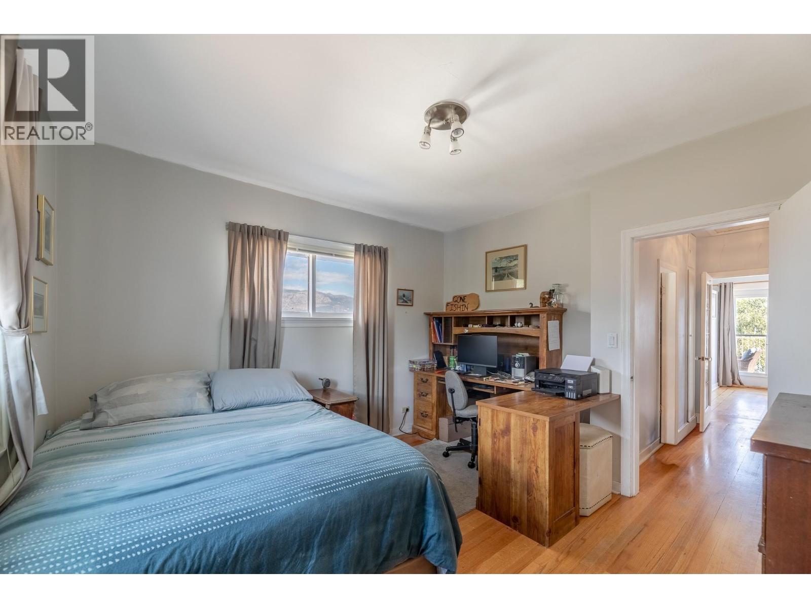 14602 Fisher Close, Summerland