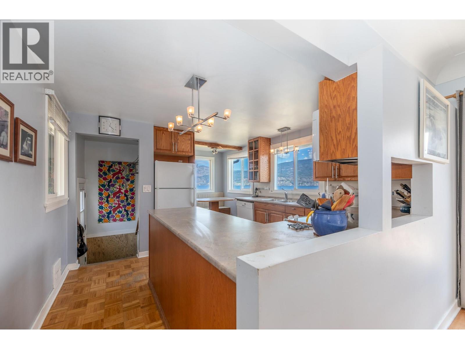 14602 Fisher Close, Summerland