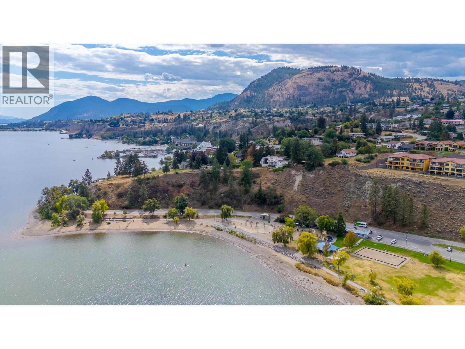 14602 Fisher Close, Summerland