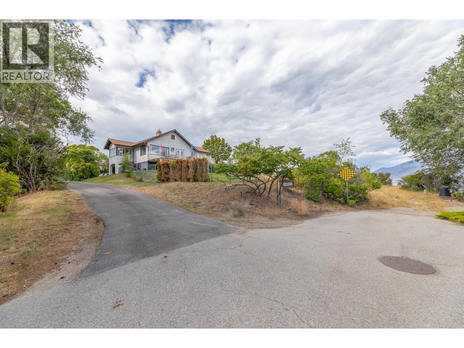 14602 Fisher Close, Summerland