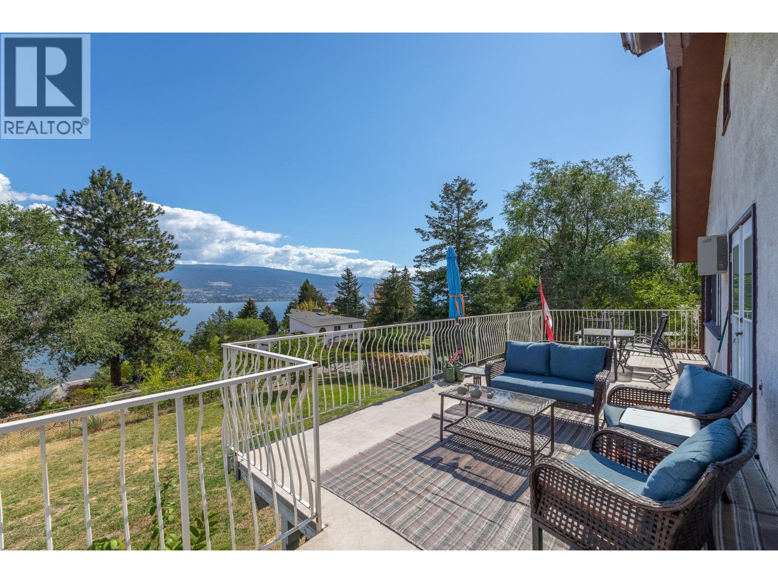 14602 Fisher Close, Summerland