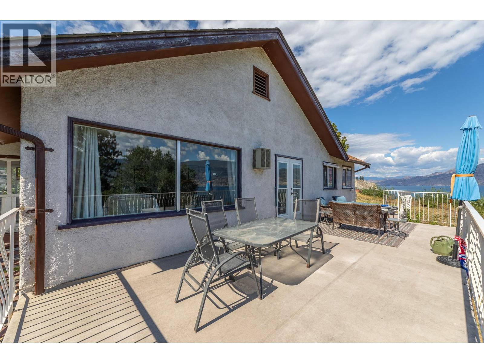 14602 Fisher Close, Summerland