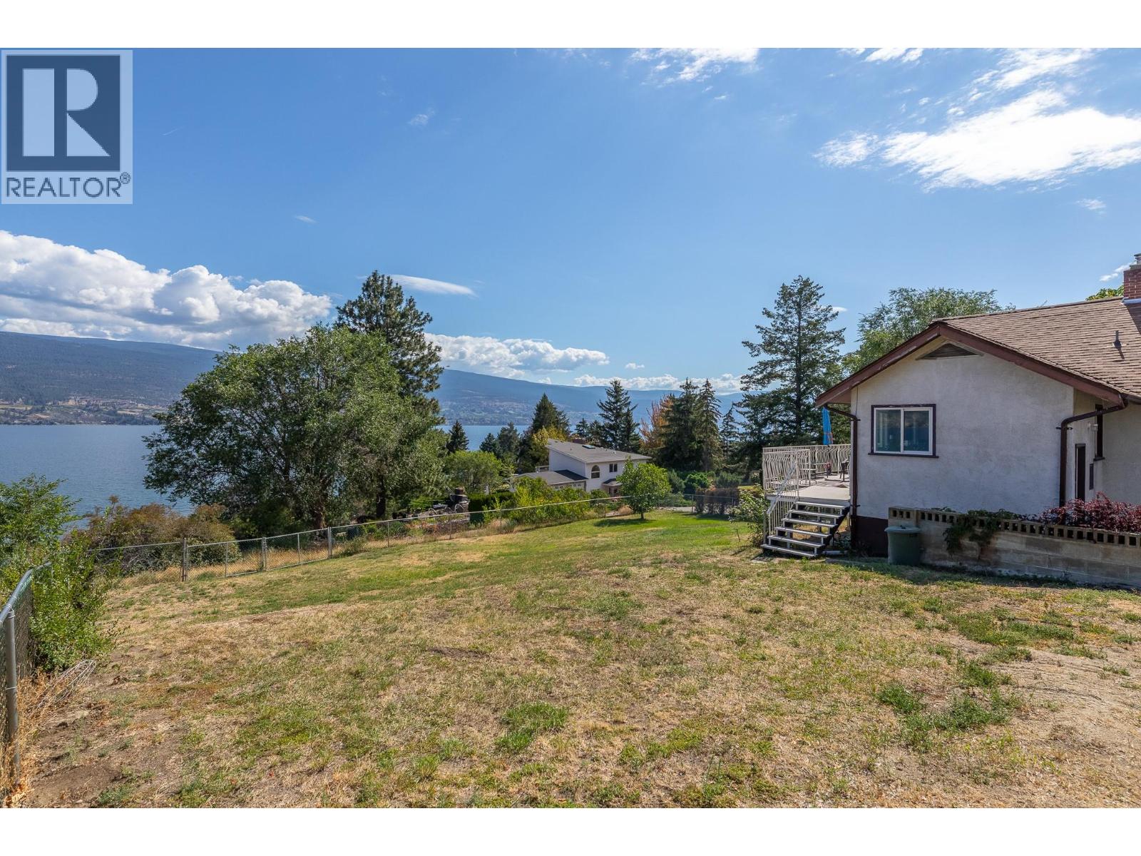 14602 Fisher Close, Summerland