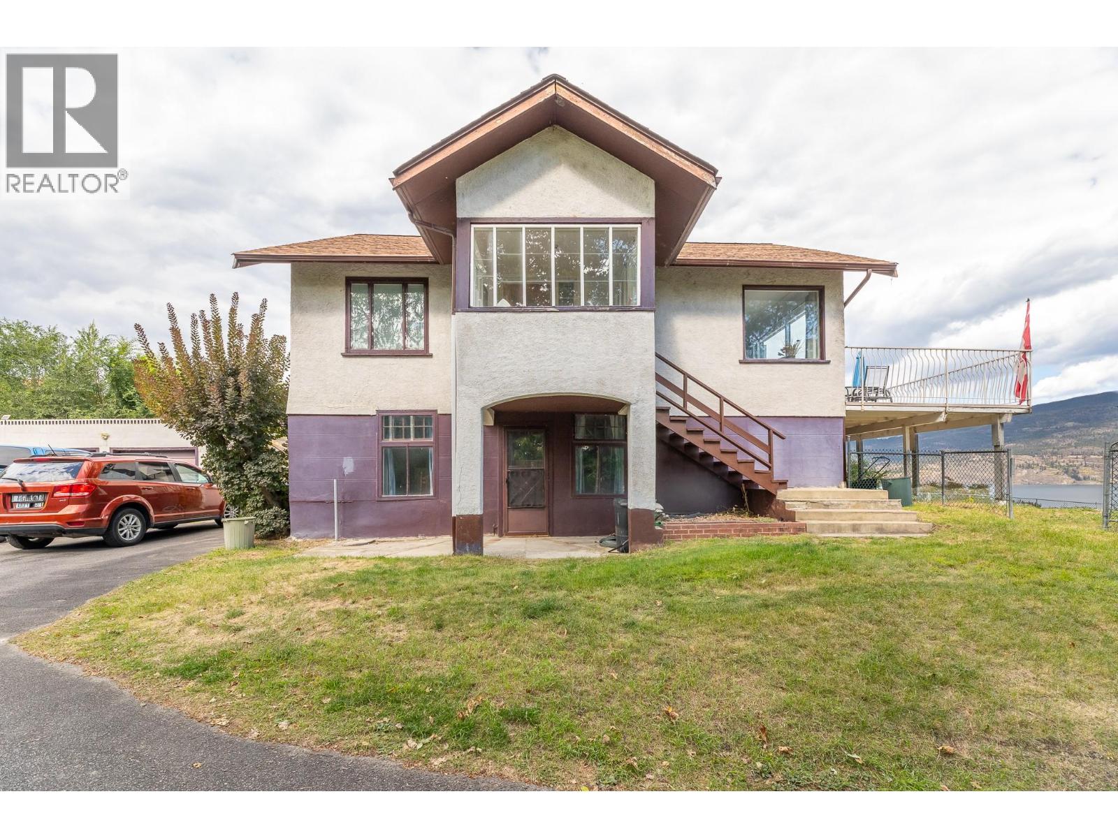 14602 Fisher Close, Summerland