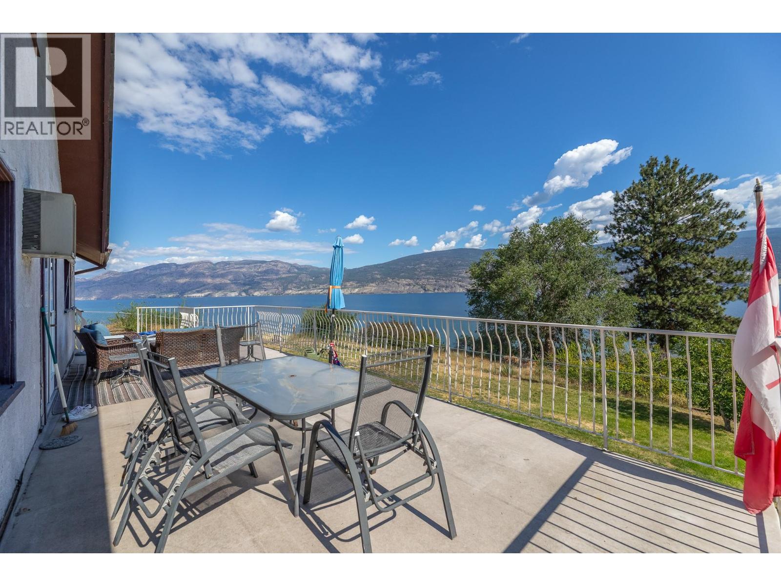 14602 Fisher Close, Summerland