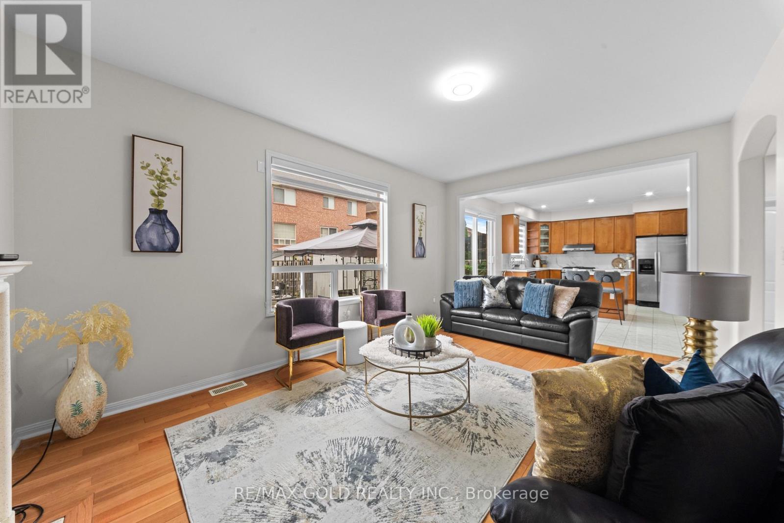 28 BOTTOMWOOD STREET - 21