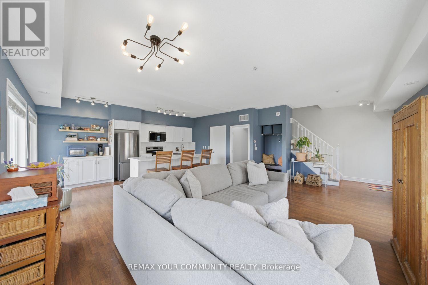##204 35 RICHGROVE DRIVE - 13