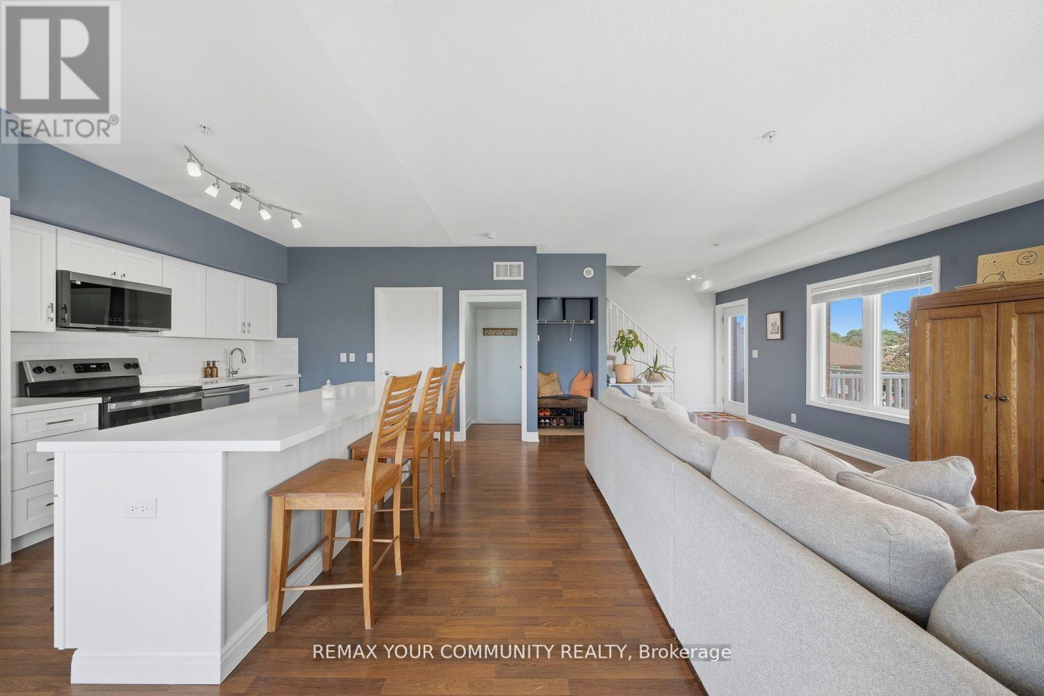 ##204 35 RICHGROVE DRIVE - 26