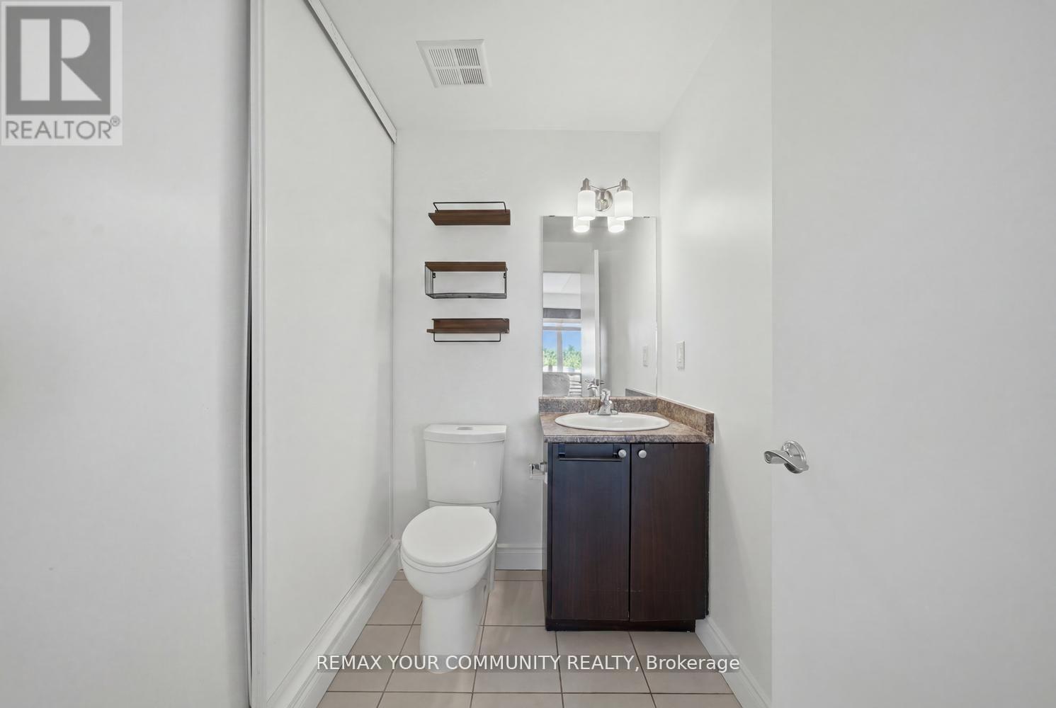 ##204 35 RICHGROVE DRIVE - Image 29