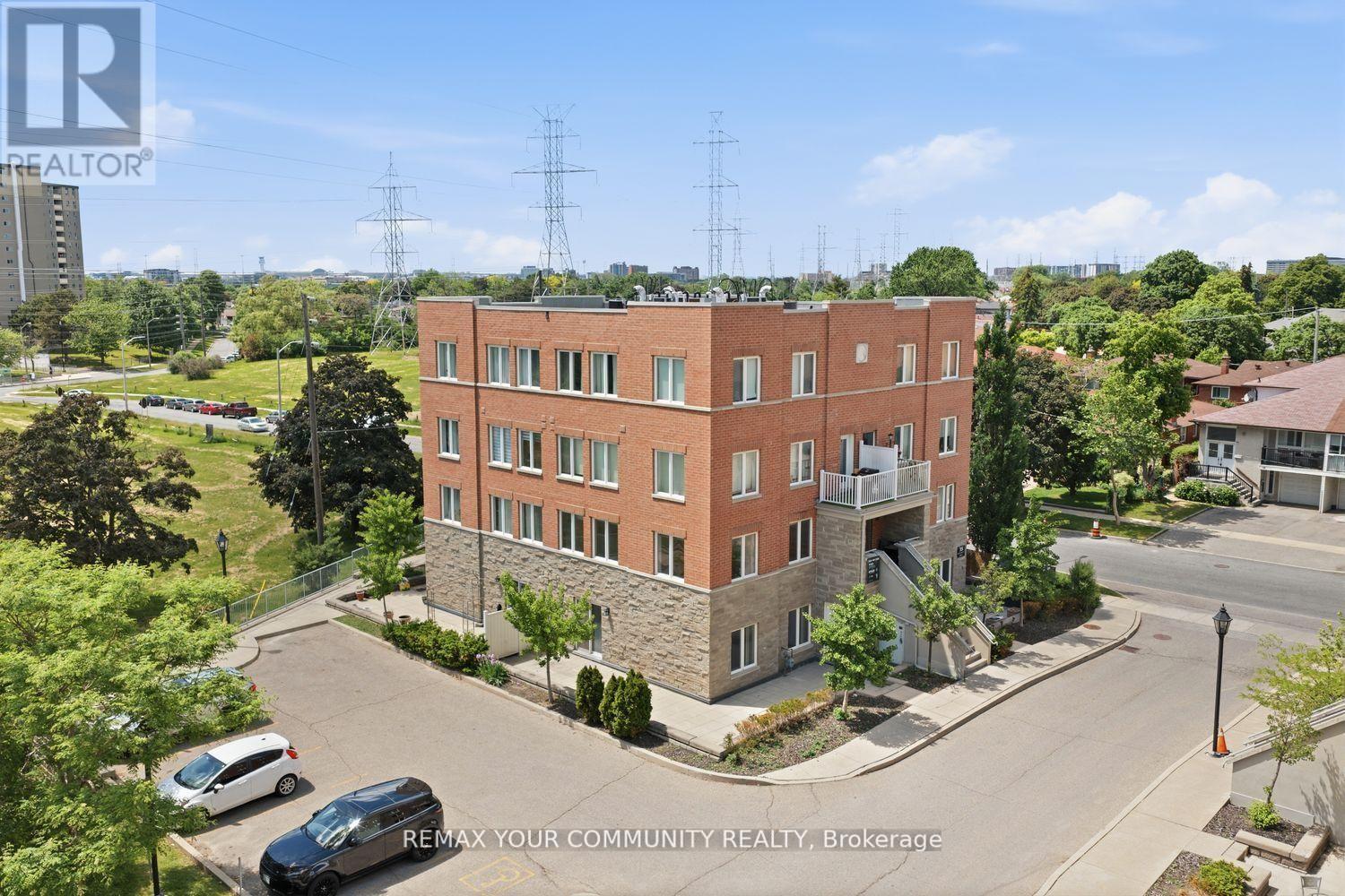 ##204 35 RICHGROVE DRIVE - 44