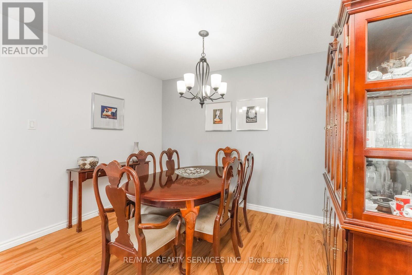 #1606 20 CHERRYTREE DRIVE - 22