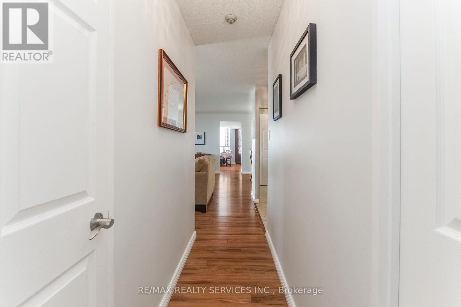#1606 20 CHERRYTREE DRIVE - 23