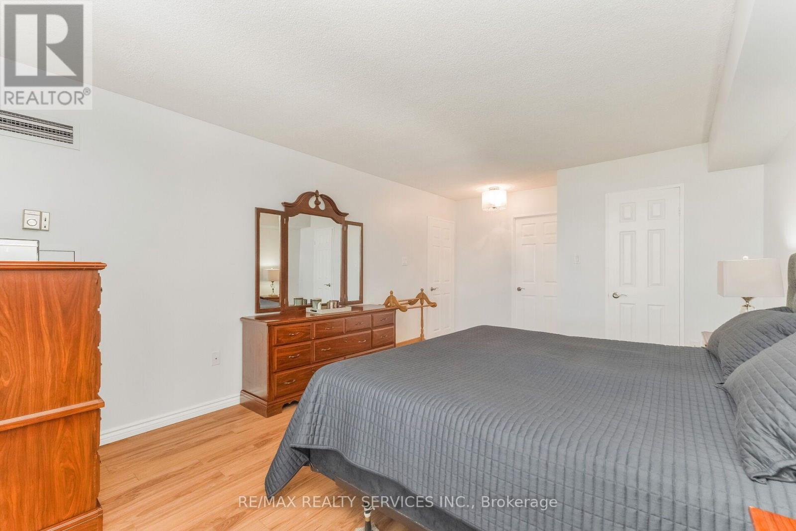 #1606 20 CHERRYTREE DRIVE - Image 27