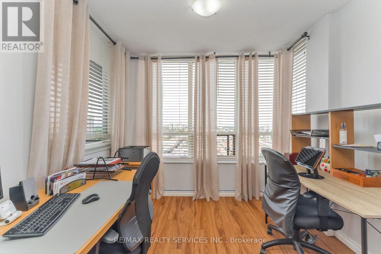 #1606 20 CHERRYTREE DRIVE - Image 31