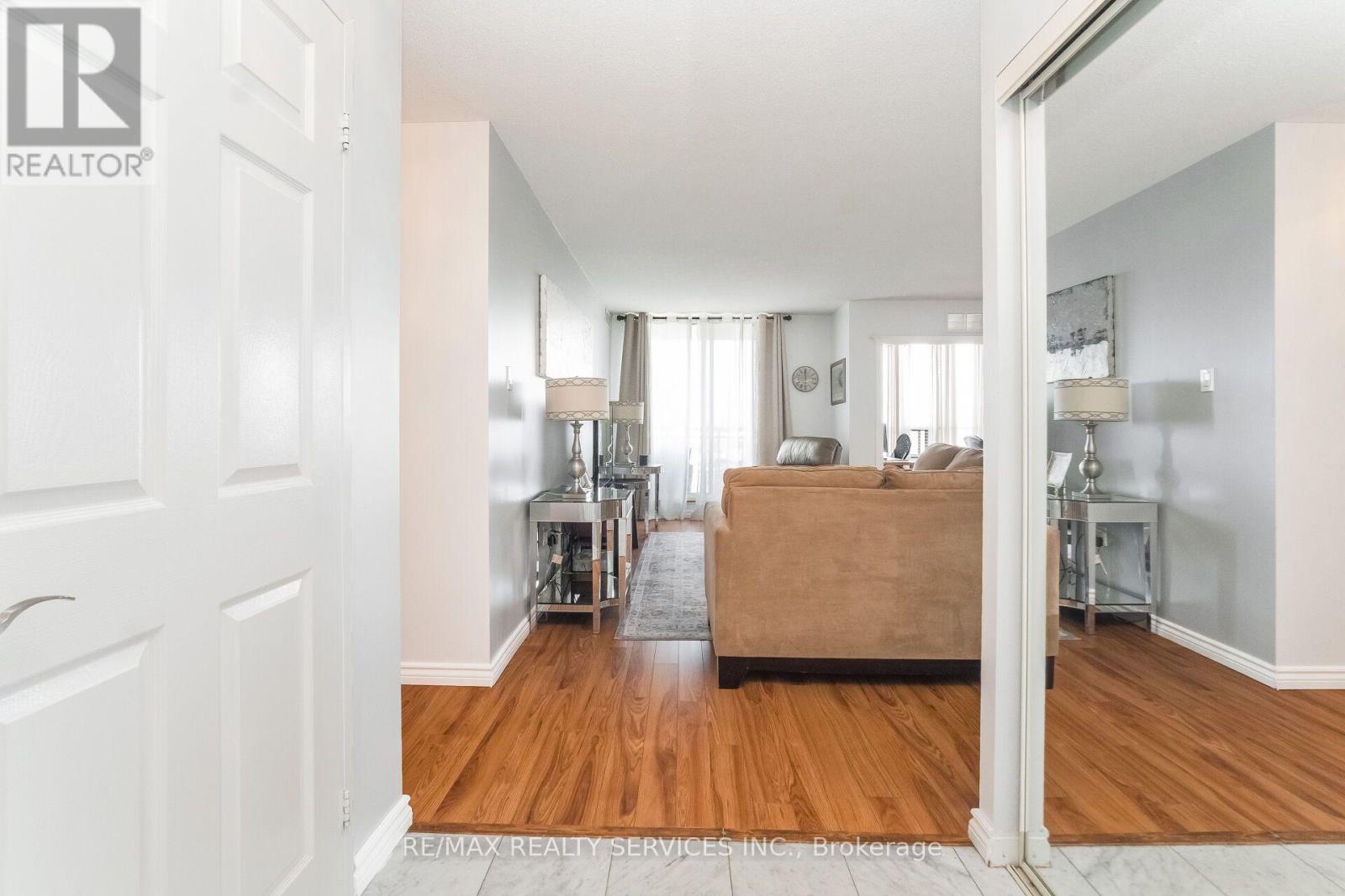 #1606 20 CHERRYTREE DRIVE - 7