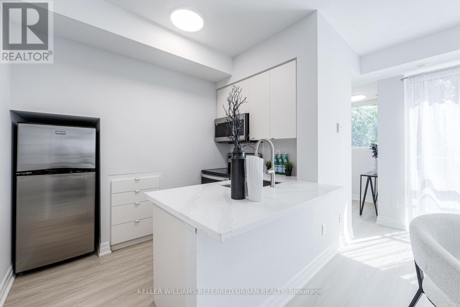 #802 370 WALLACE AVENUE - 12