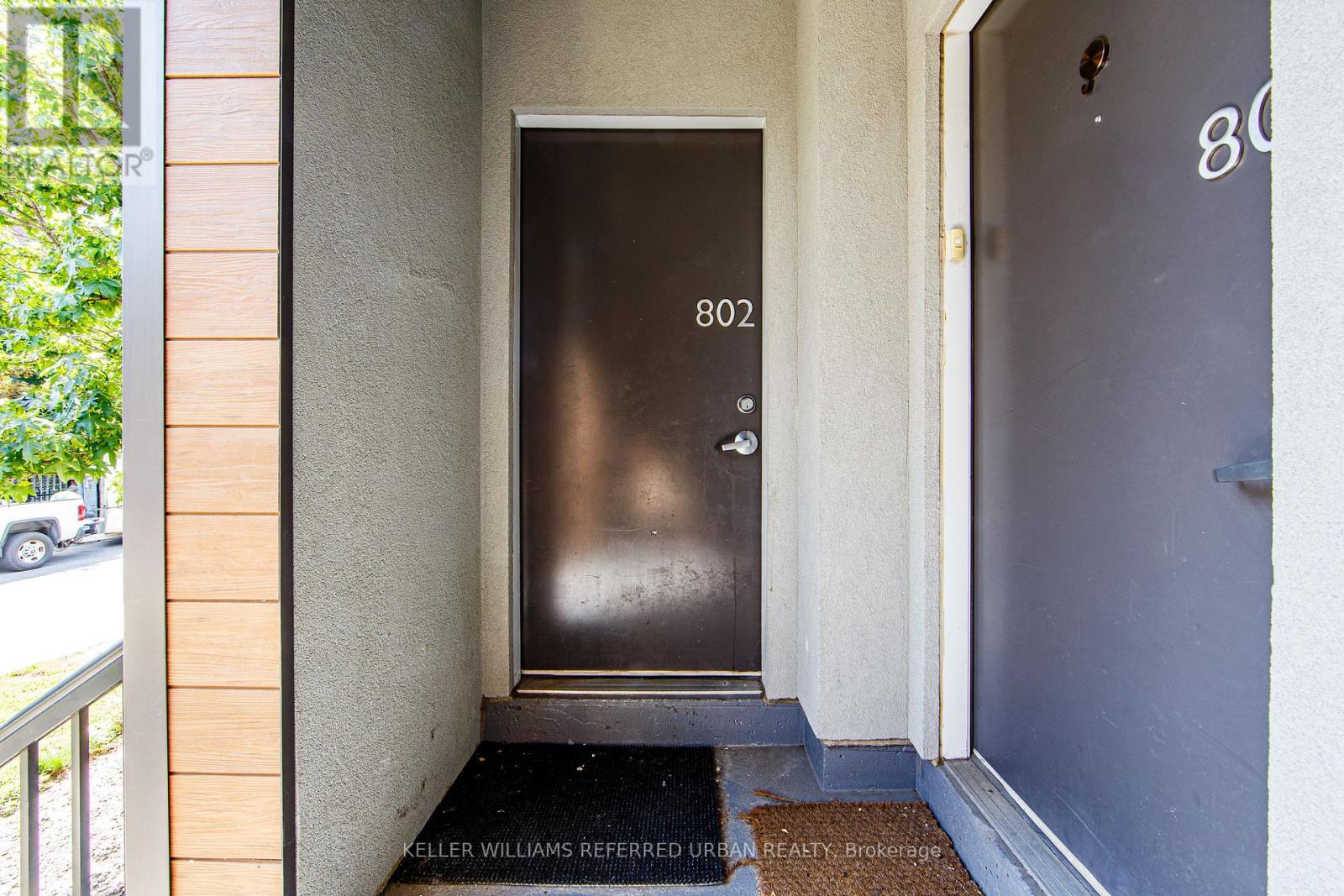 #802 370 WALLACE AVENUE - 24